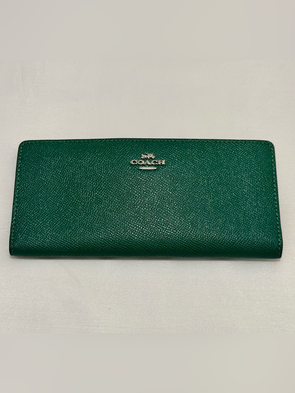 COACH Slim Bifold Wallet GREEN Crossgrain Leather with Gold Hardware AUTHENTIC